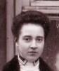 1908 Olga Haass (1889-1959) um 1908.jpg